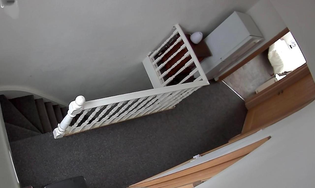 New Flat, Own Bathroom, Sitting Room & Large Bedroom - Walsall Bescot Kültér fotó